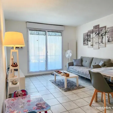 Apartment Bel F3 En Avec Piscine, Baignoire Balneo